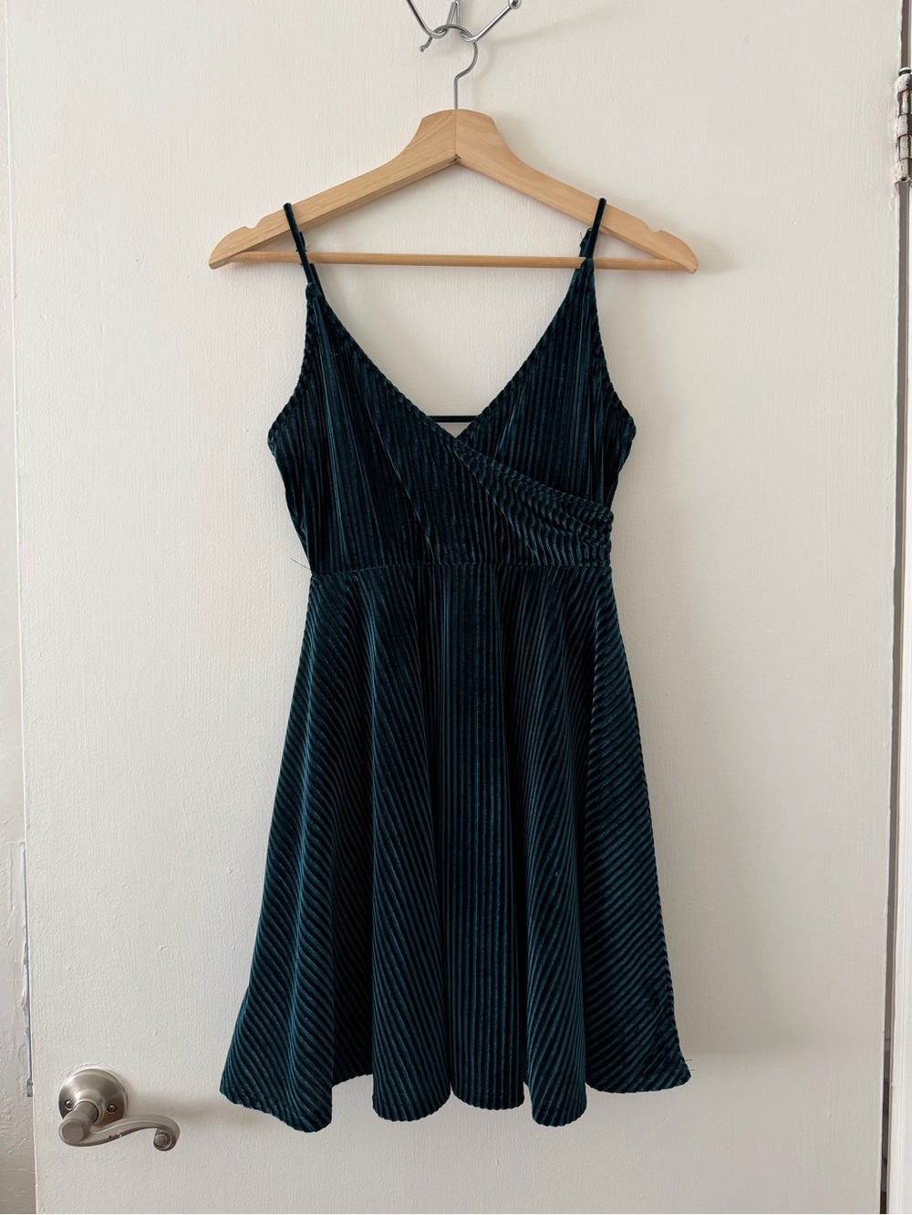 Forever 21 Emerald Green Faux Velvet Mini Dress